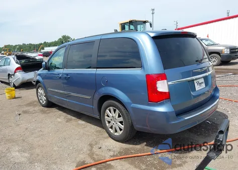 2012 Chrysler Town & Country Touring z USA, uszkodzony, nr VIN 2C4RC1BG0CR209215
